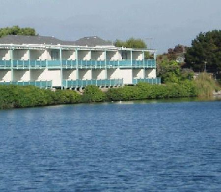 Coral Reef Inn & Condo Suites Alameda Extérieur photo