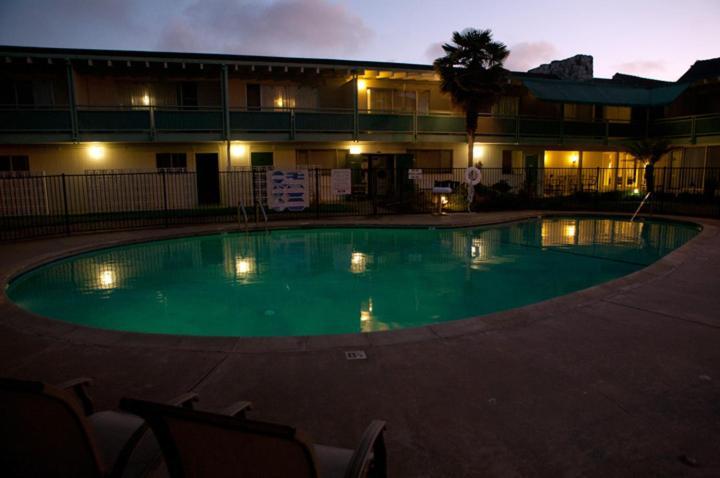 Coral Reef Inn & Condo Suites Alameda Extérieur photo